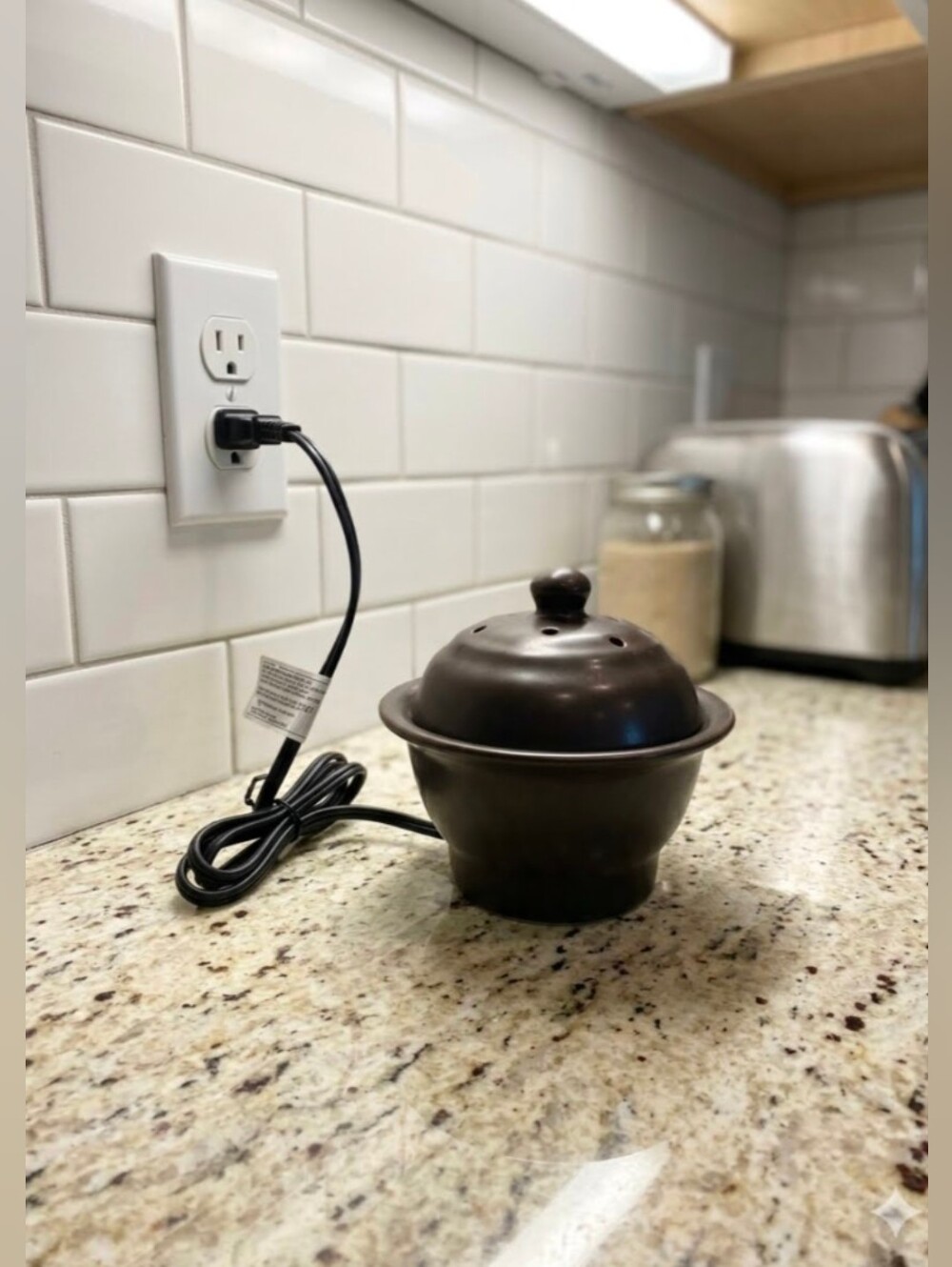 Aroma Housewares Co. Brown Ceramic Electric Plug In Potpourri Burner EUC